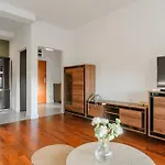 Shortstaypoland Aleja Rzeczypospolitej Apartment *