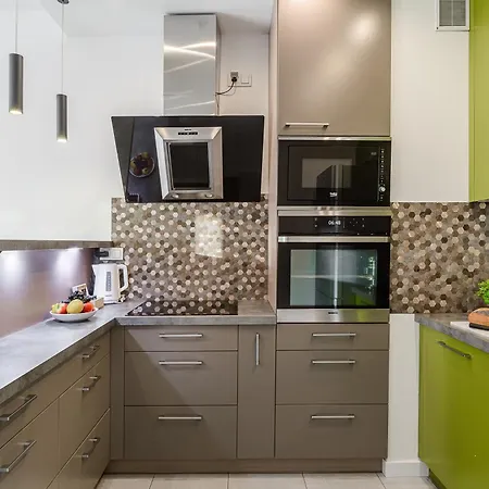Apartment Shortstaypoland Aleja Rzeczypospolitej Warsaw