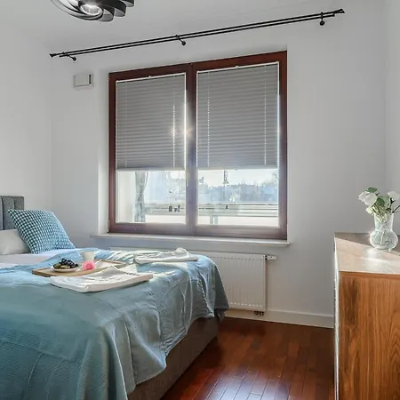 Shortstaypoland Aleja Rzeczypospolitej * Warschau