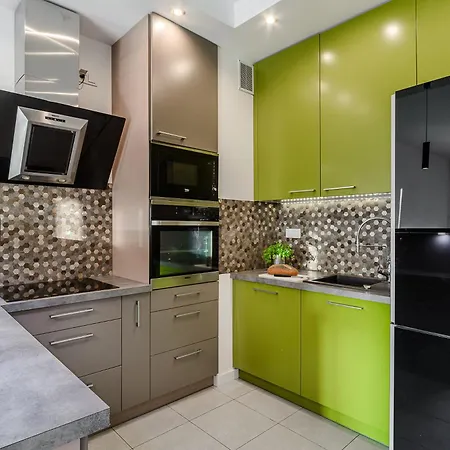 Apartamento Shortstaypoland Aleja Rzeczypospolitej *